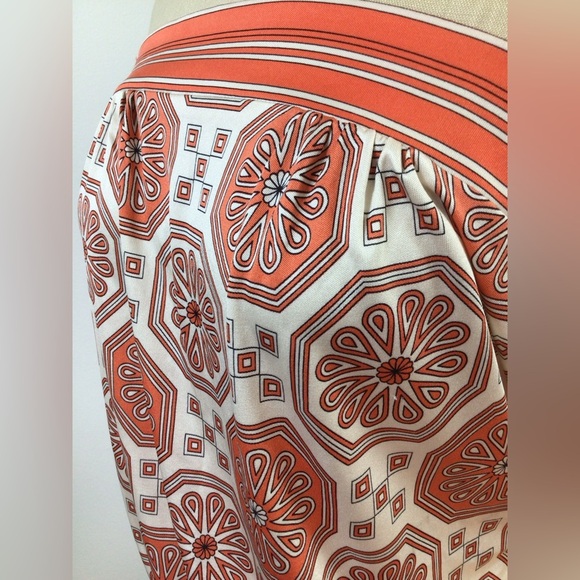 Trina Turk Coral and Cream Geometric Print Top, sz LG - Picture 9 of 12